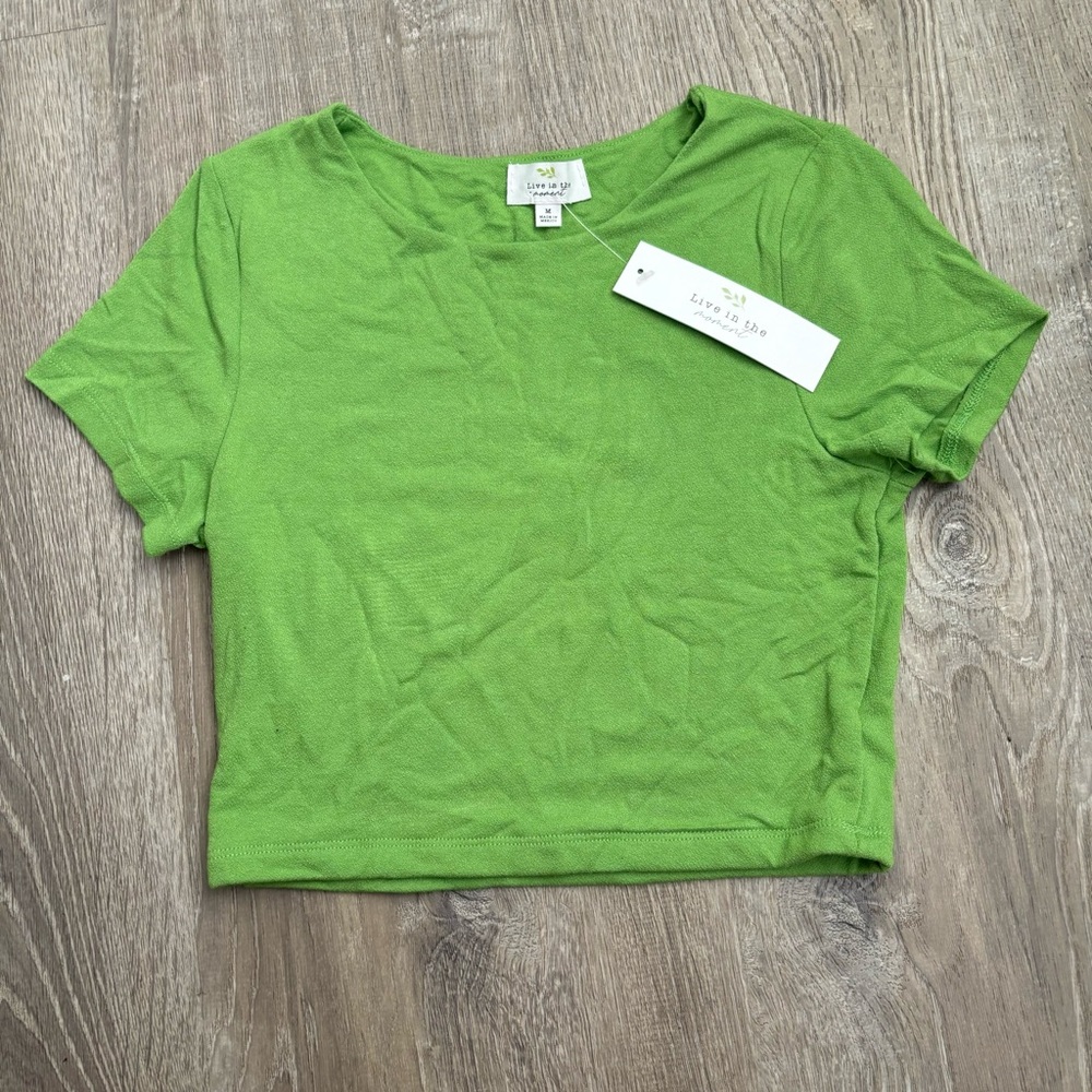 Green crop top / baby tee (NWT)